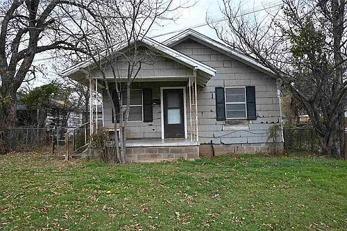 2406 Avenue D Photo 1