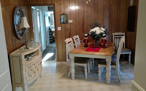 5th image of 2926 Poplar Cir