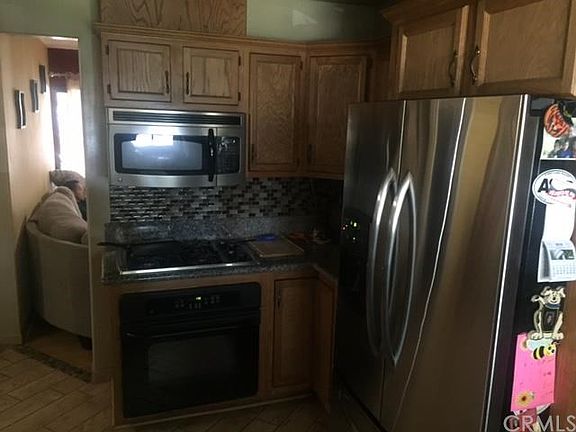 4th image of 8818 Clarinda Ave