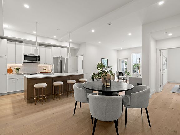 5th image of 105 Sea St #302