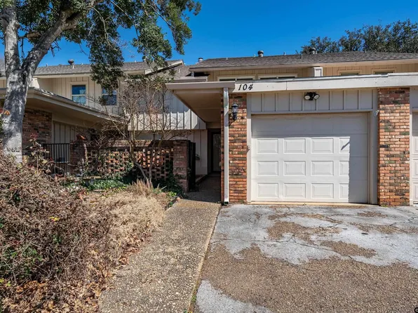 104 Emerald Bay Dr, Bullard, TX 75757