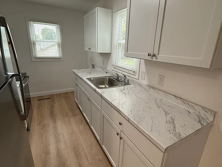 1501 E Arnold St — Photo 10