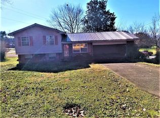 1615 Velma Rd, Athens, TN 37303