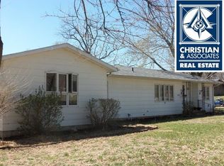 1329 Yuma St, Manhattan, KS 66502