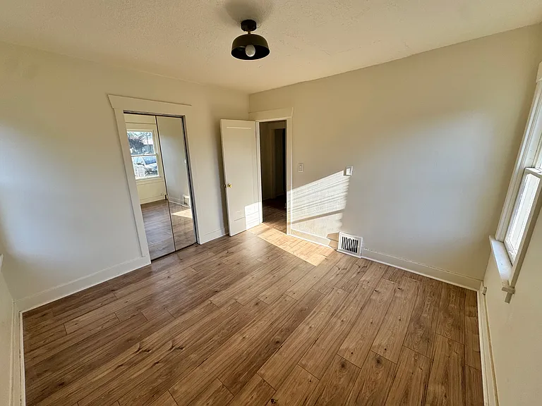 3800 G St — Photo 11