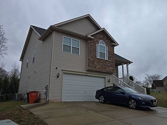 3rd image of 344 Majestic Ln