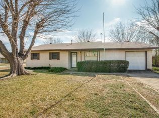 201 Eric Ln, Benbrook, TX 76126