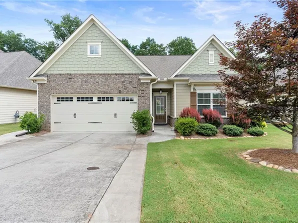 4549 Sweetwater Dr, Gainesville, GA 30504