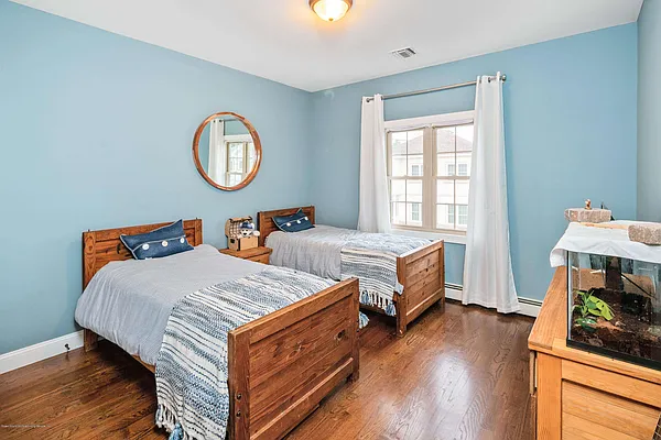 Sold by Ben Bay Realty Co | media 45