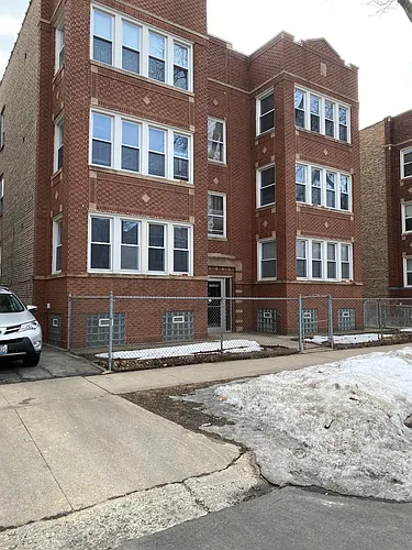 2505 W Gunnison St #1 Photo 1