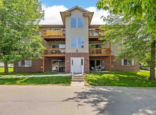 20 Zeller Xing APT 102, North Liberty, IA 52317