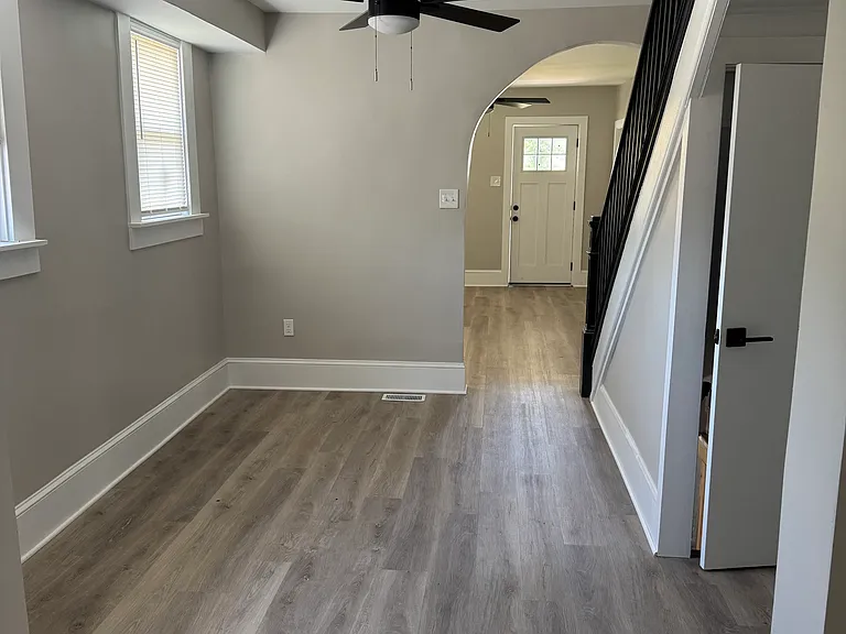 515 Mace Ave — Photo 9