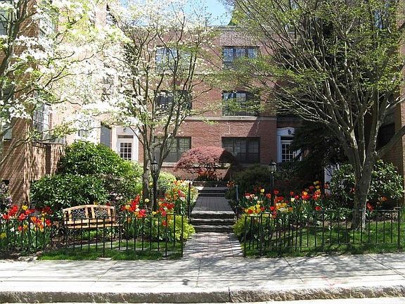 Entry Courtyard