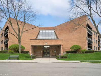 1088 Shermer Rd APT 204, Northbrook, IL, 60062