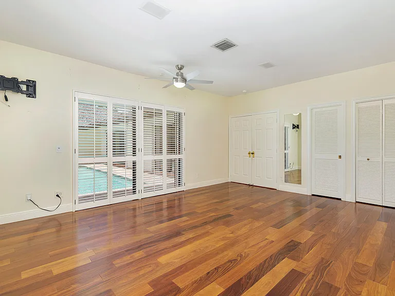 575 N Lake Way — Photo 13