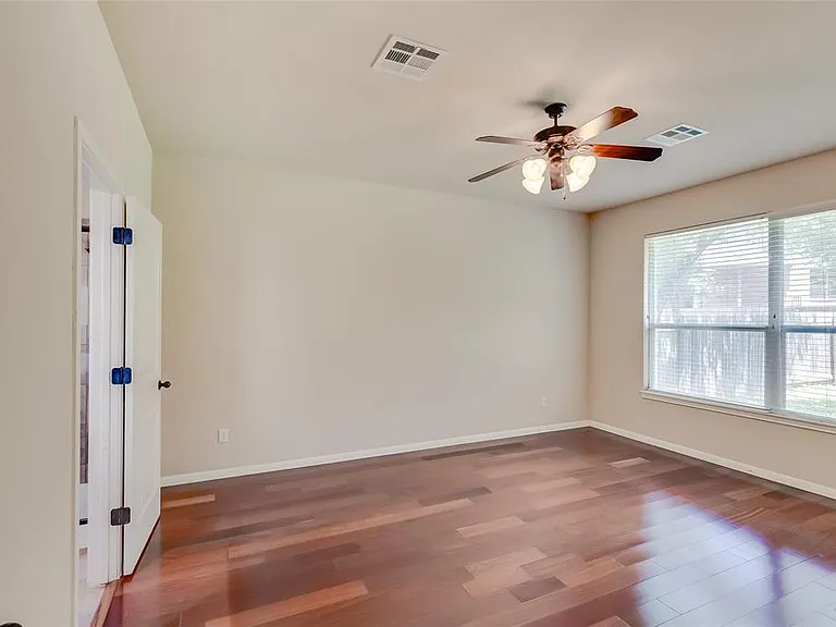 11300 Cherisse Dr — Photo 15