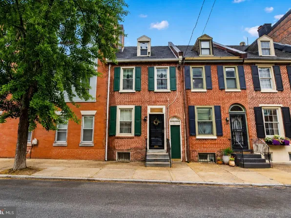247 Fitzwater St, Philadelphia, PA 19147