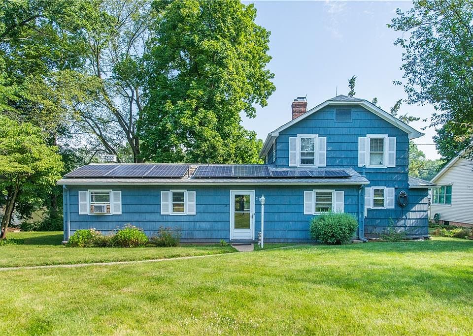 1st image of 100 Lakeside Dr S