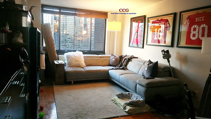 Rented by CCG Real Estate Brokerage | media 13
