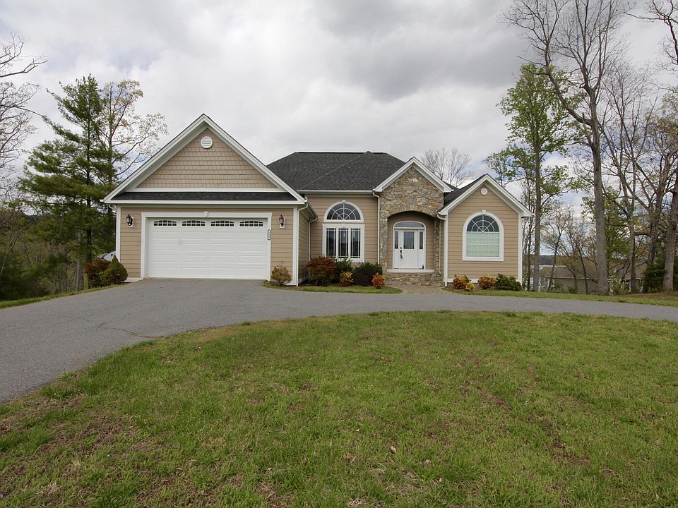 701 Compass Cove Cir VA Zillow