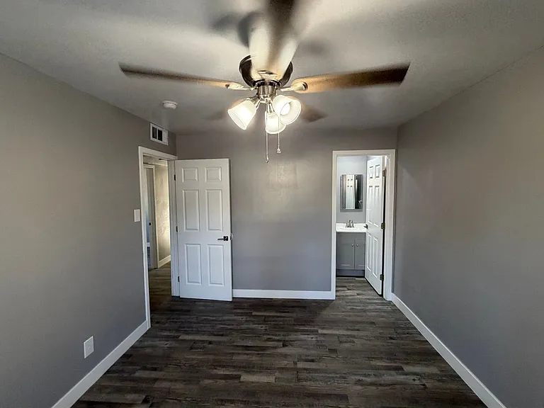 3608 Balboa Dr — Photo 44