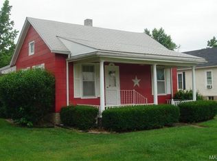 211 E Walnut St, Shelbina, MO 63468
