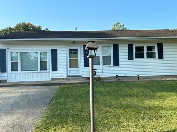 1304 W 6th St, Connersville, IN 47331