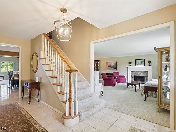 4th image of 2570 Snowberry Ln