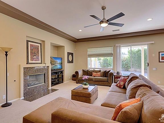 Newly carpeted great room.