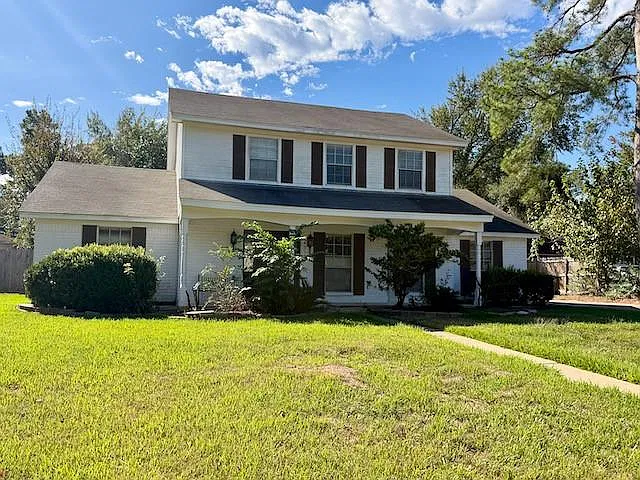4 bed, 3.5 bath, 2345 sqft, $2,000 — Photo 2