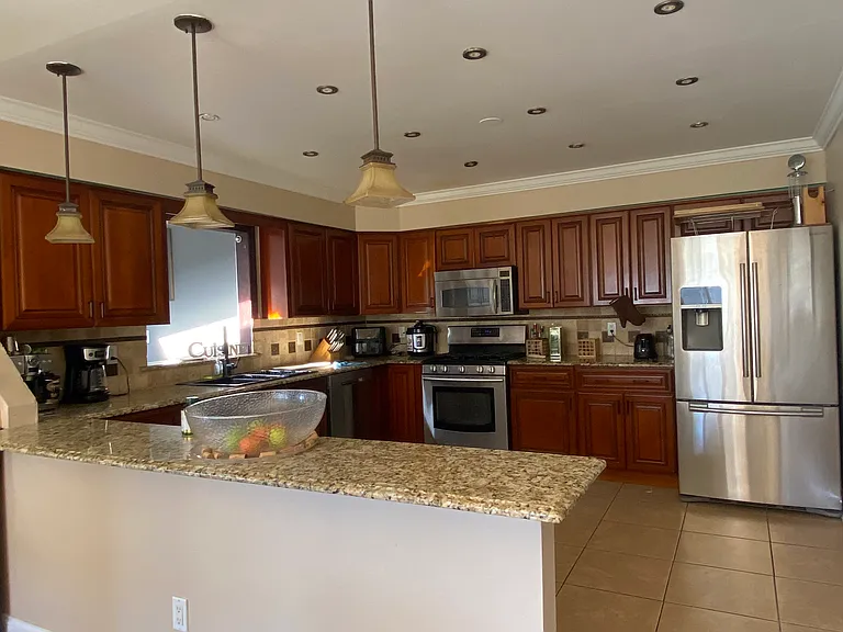 3 Teresa Ct #1 — Photo 6