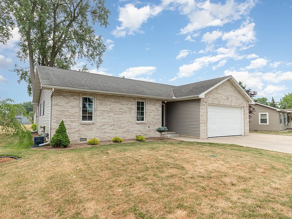 1st image of 2899 Evergreen Dr