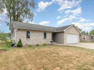 2899 Evergreen Dr, Bay City, MI 48706