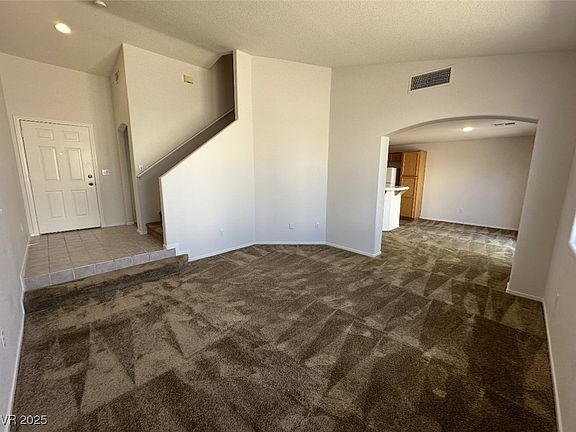 5th image of 7282 Quarterhorse Ln