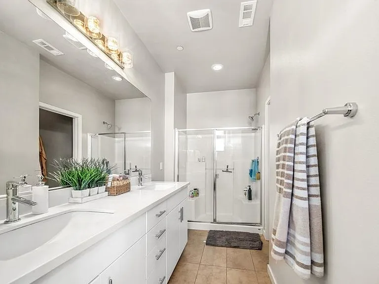 801 S Anaheim Blvd #106 — Photo 12