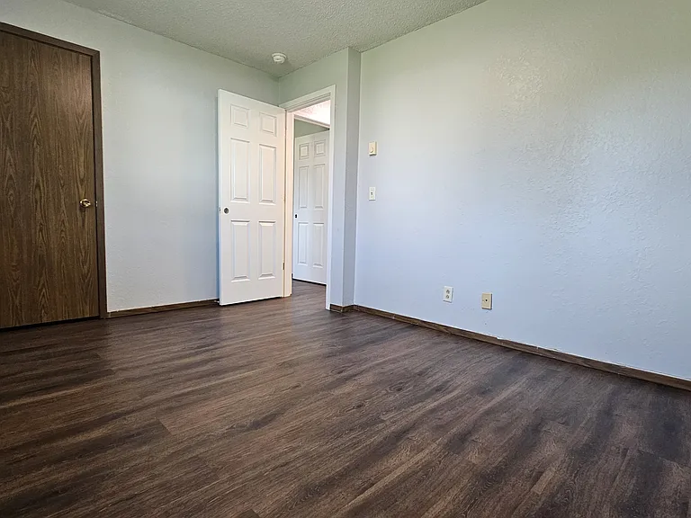 2885 Springreen Dr #4 — Photo 4