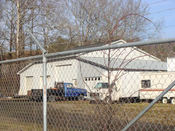 271 Millers Creek Rd, Max Meadows, VA 24360