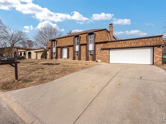 2nd image of 129 Toulon Ct