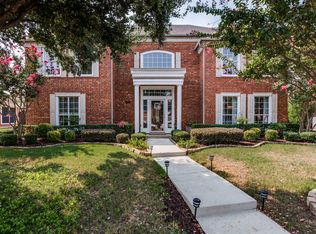 833 Lochmoor Ln, Highland Village, TX 75077