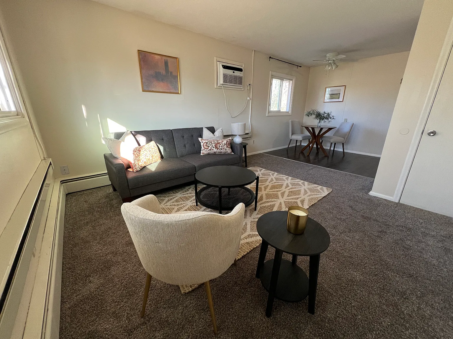 2 bed, 750 sqft, $1,275 — Photo 3