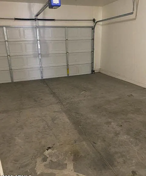8777 W Dahlia Dr — Photo 16