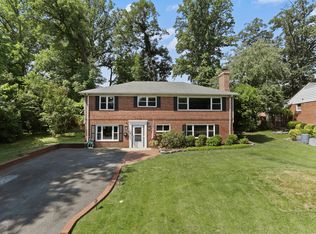 3310 Graham Rd, Falls Church, VA 22042