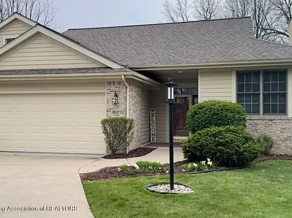 3527 Oakmont Dr #37, Lansing, MI 48911