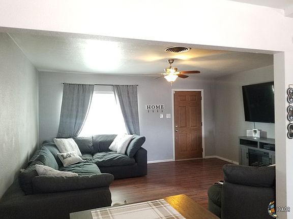 2nd image of 1282 Woodward Ave