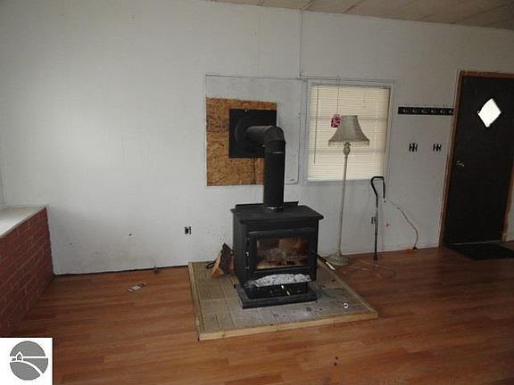 2nd image of 1096 Barcelona Dr