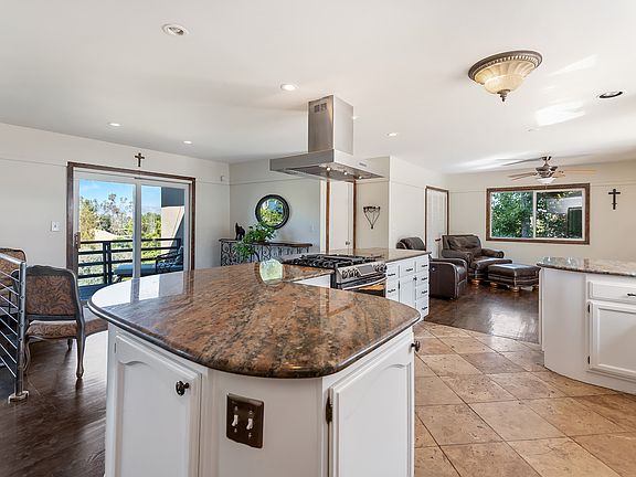 5th image of 4942 Escobedo Dr
