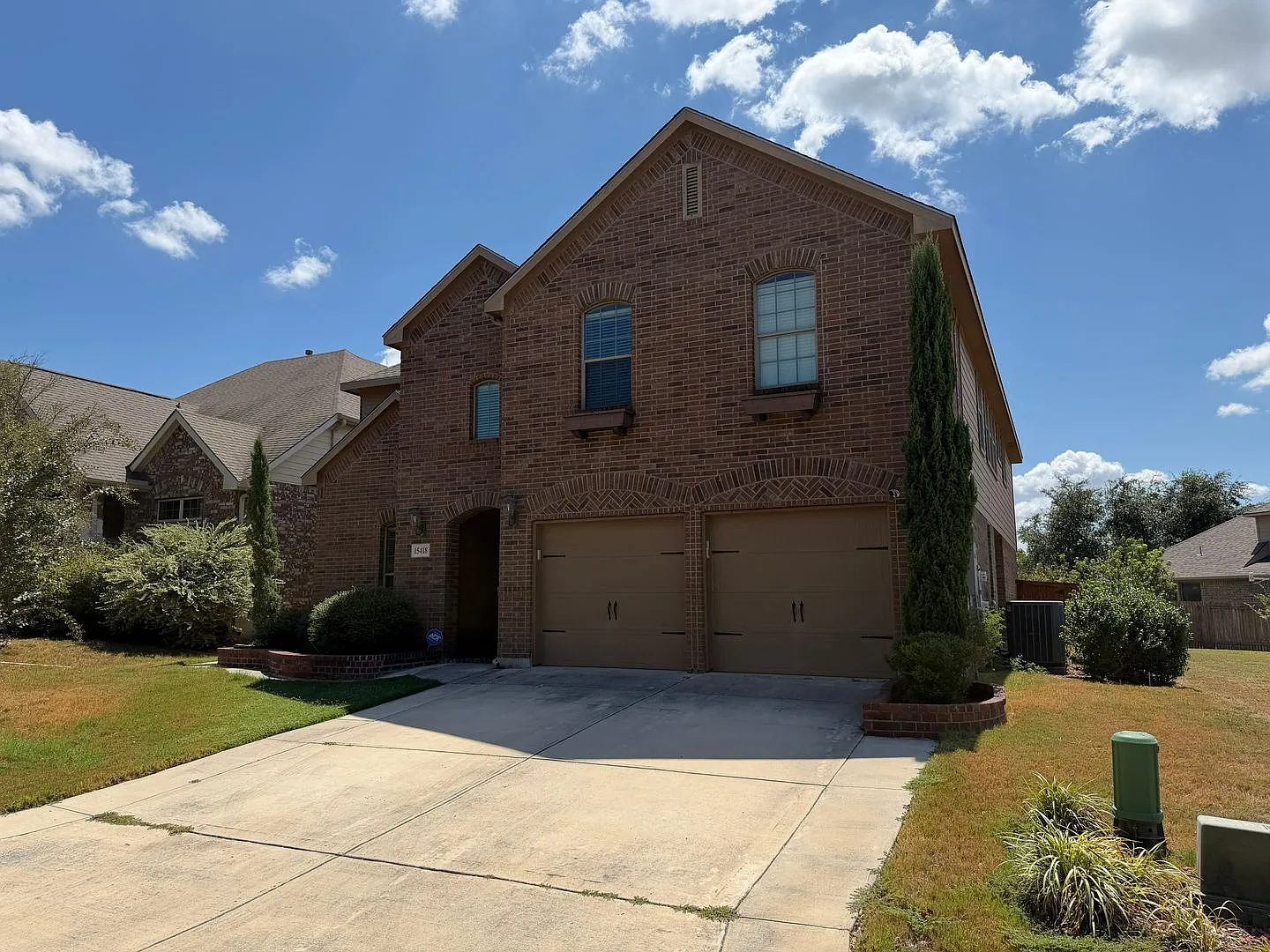 Welcome home to 15418 Birdstone Ln! — Photo 2