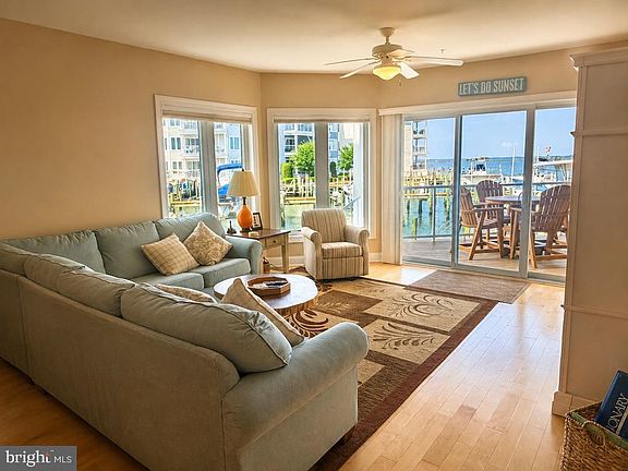 2nd image of 6321 Captains Ln Unit 116