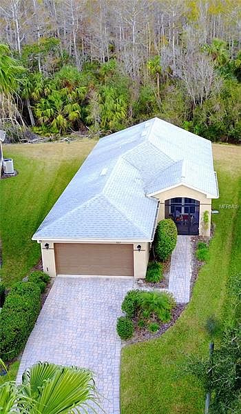 1st image of 807 Vineyard Way