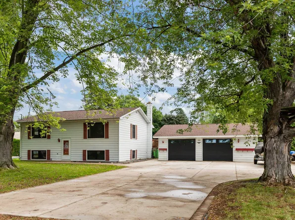 6610 Kelly Ln, Winneconne, WI 54986